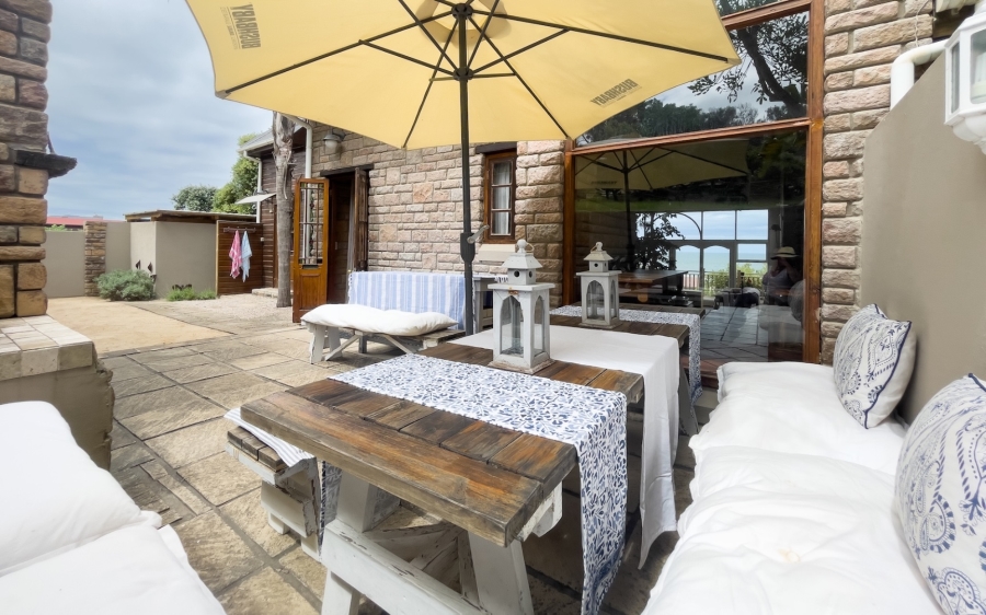 To Let 5 Bedroom Property for Rent in Southern Cross Western Cape